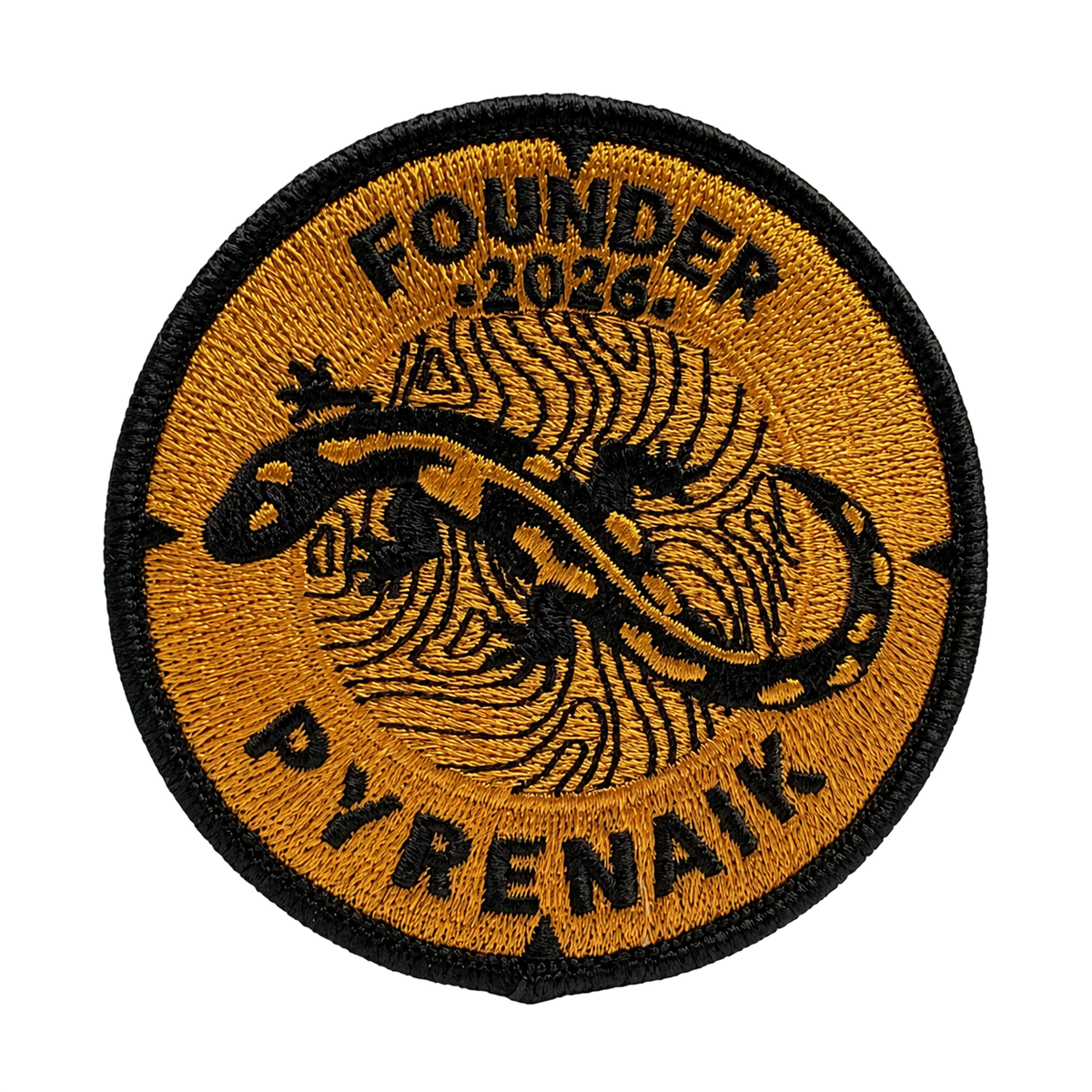 Parche Pyrenaik Founders Edition 2026 bordado en negro y dorado
